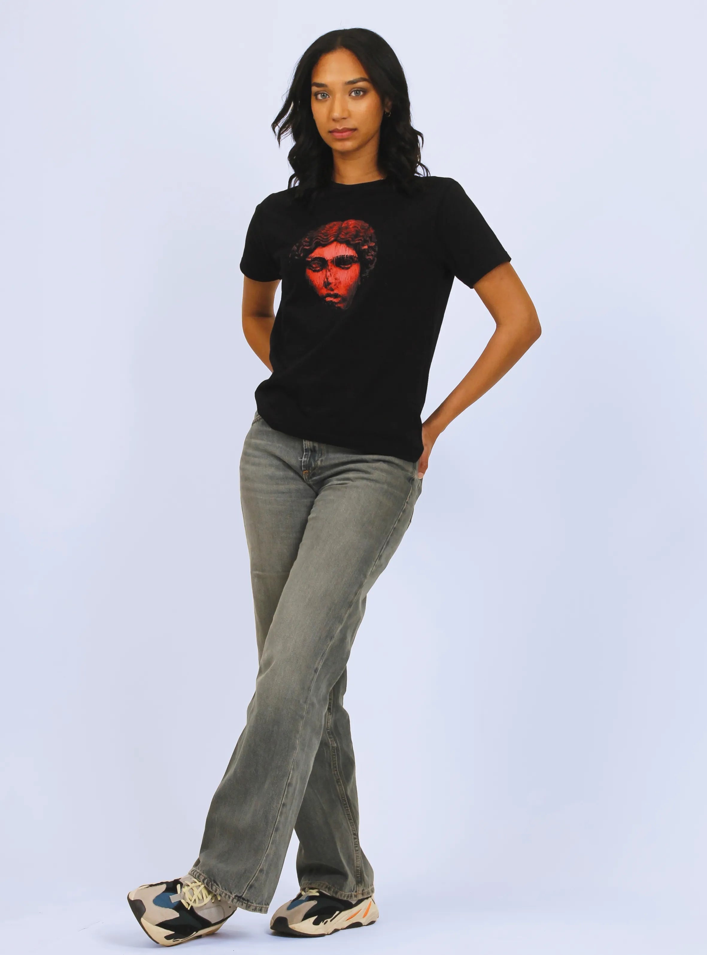 HEAD NO SHOULDERS RED – FRONT PRINT – BLACK T-SHIRT