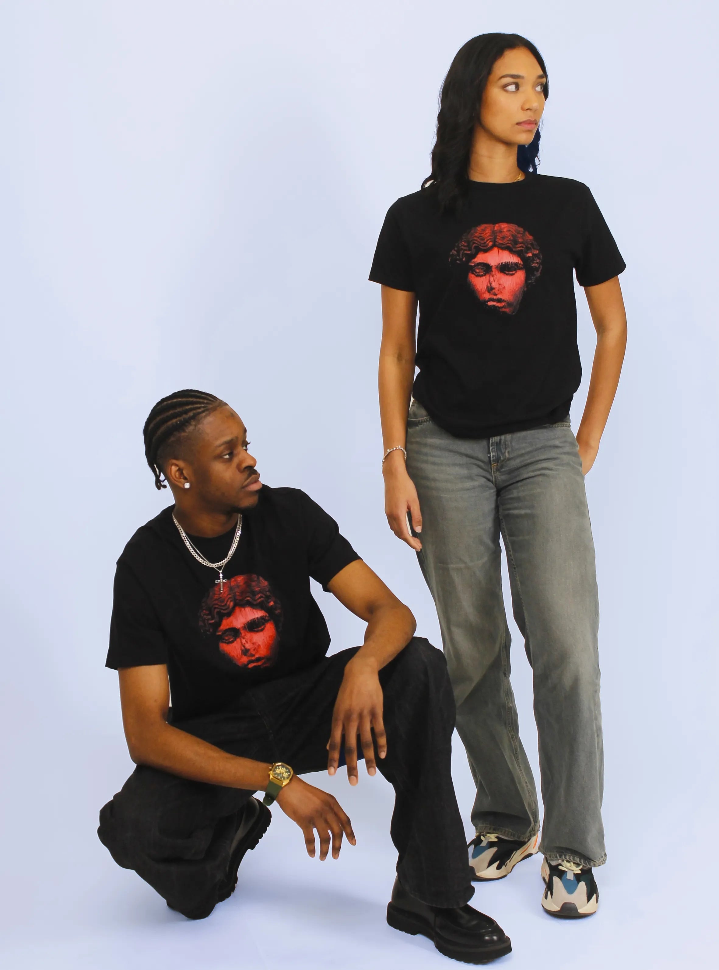 HEAD NO SHOULDERS RED – FRONT PRINT – BLACK T-SHIRT