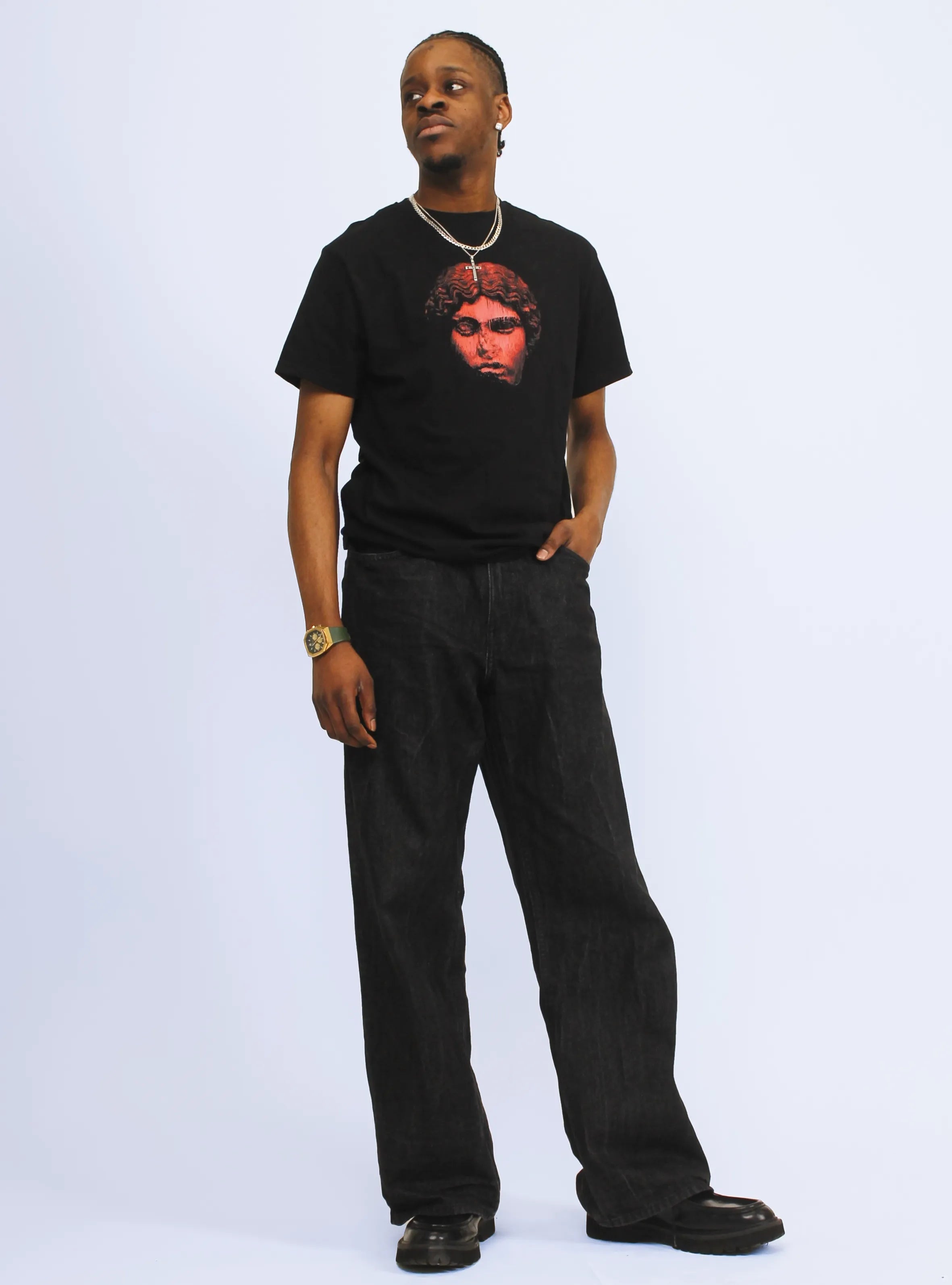 HEAD NO SHOULDERS RED – FRONT PRINT – BLACK T-SHIRT