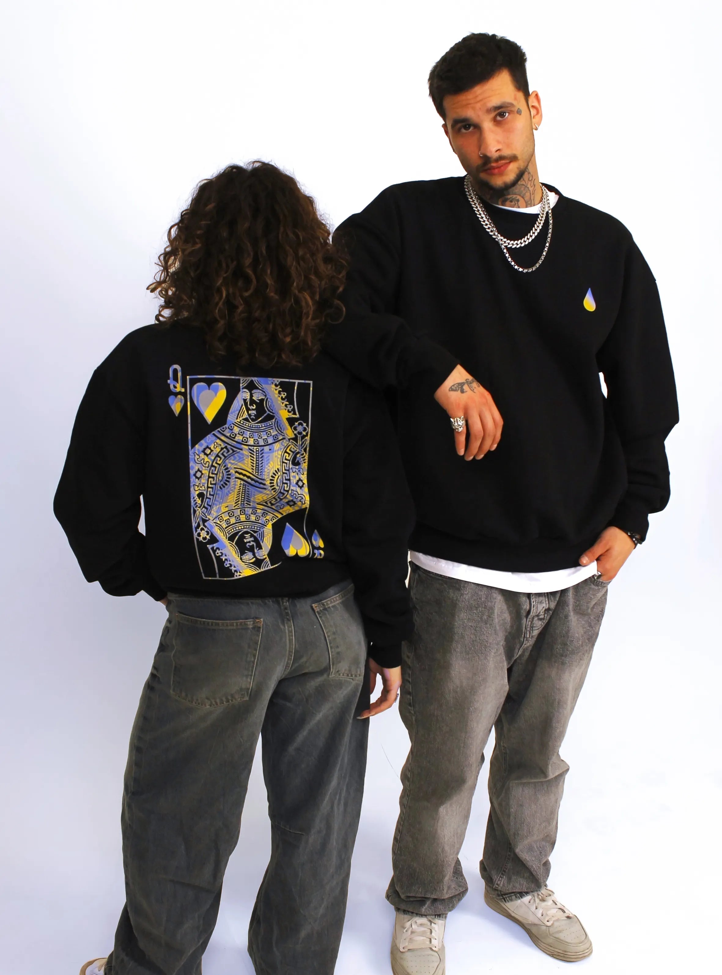 QUEEN OF ARTS – BACK PRINT – BLACK JUMPER
