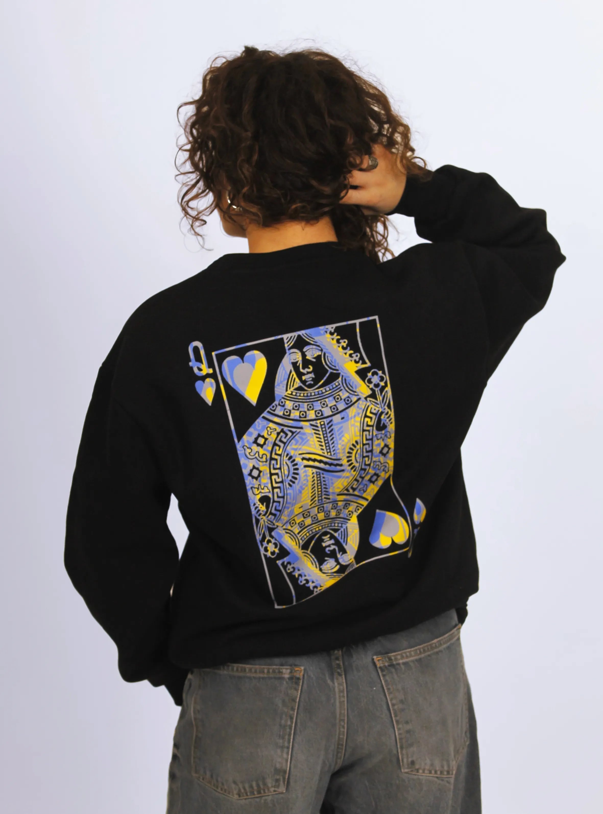 QUEEN OF ARTS – BACK PRINT – BLACK JUMPER